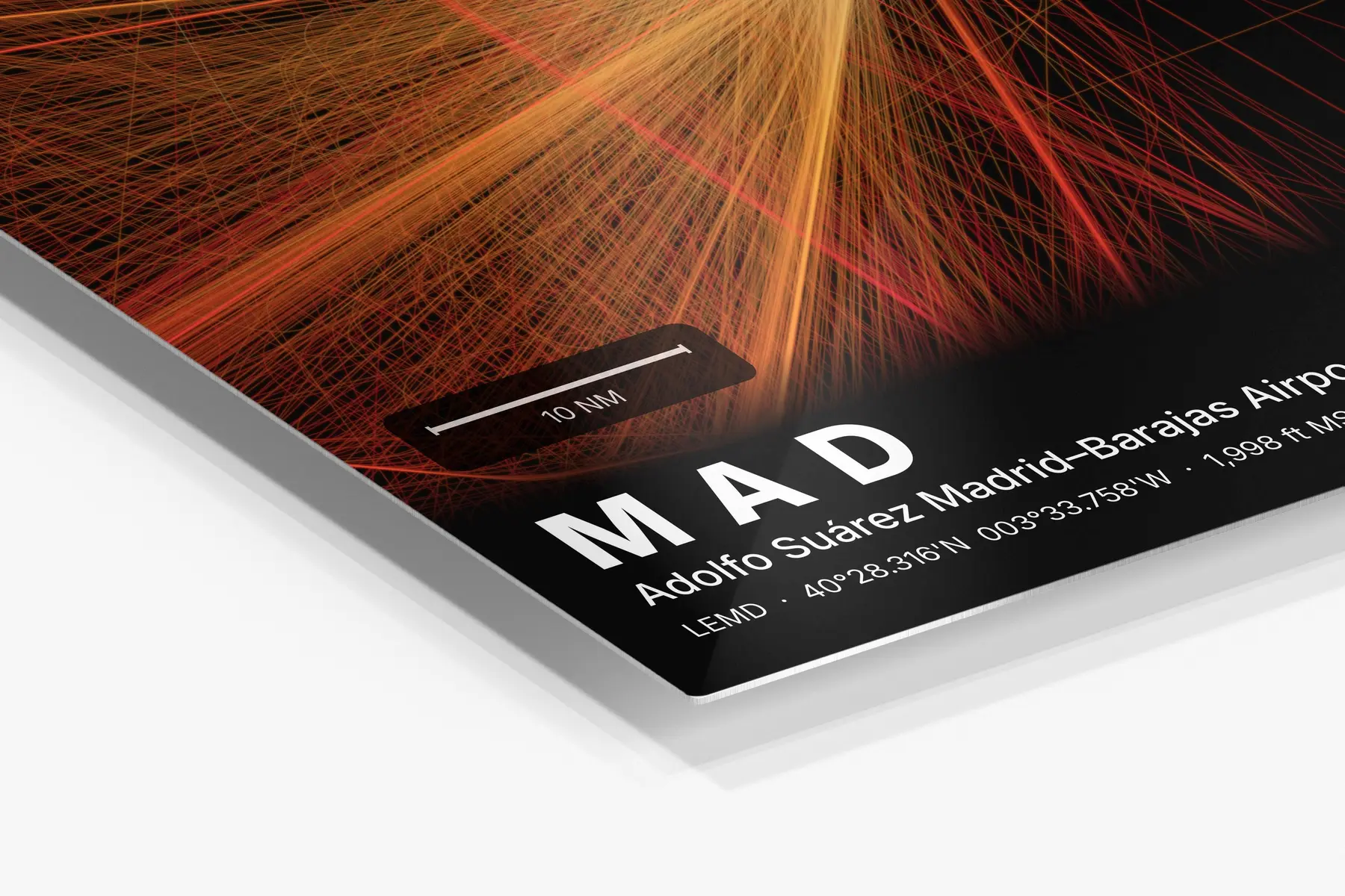 Close-up of the aluminum print's edge and high-gloss finish
